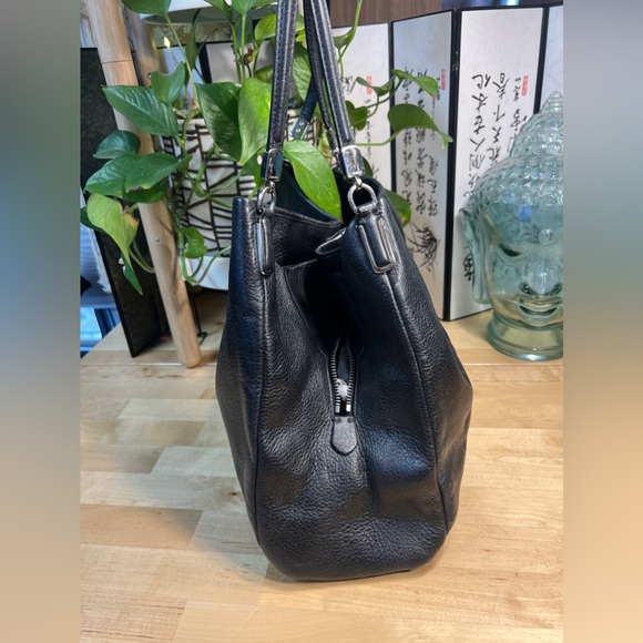 Coach Madison Phoebe Satchel - Picture 4 of 11